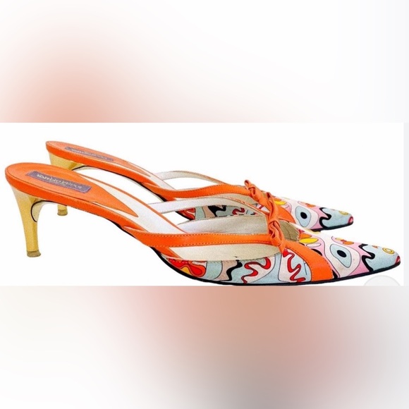 Pucci Shoes - Vintage Emilio Pucci Print Shoes Italy in size 39